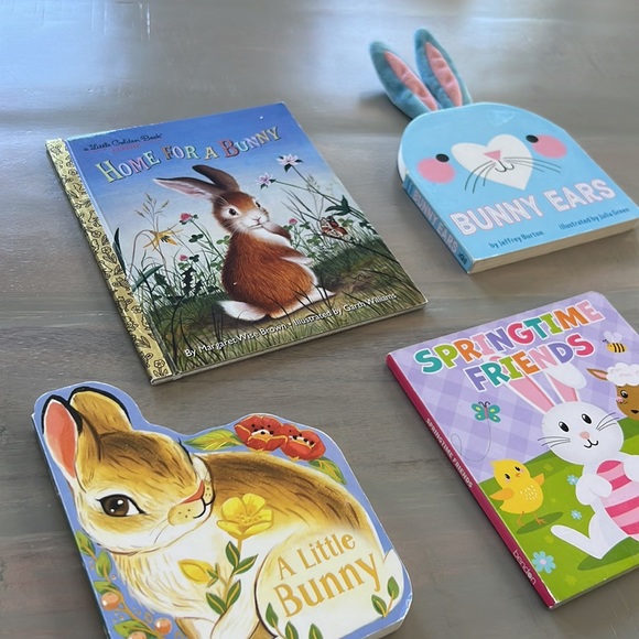 Bunny book bundle 🐇 (4) - Picture 3 of 4